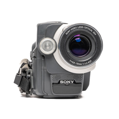 Sony Handycam CCD-TRV108E Silver Camcorder - Good - SESKO