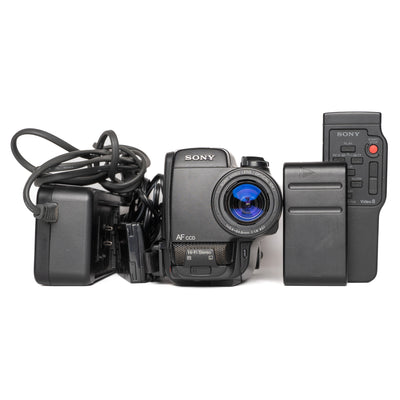 Sony Handycam CCD-TR490E Video8 PAL Camcorder