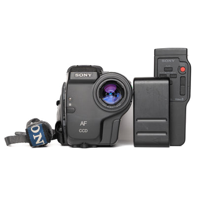 Sony Handycam CCD-TR380E Video8 PAL Camcorder