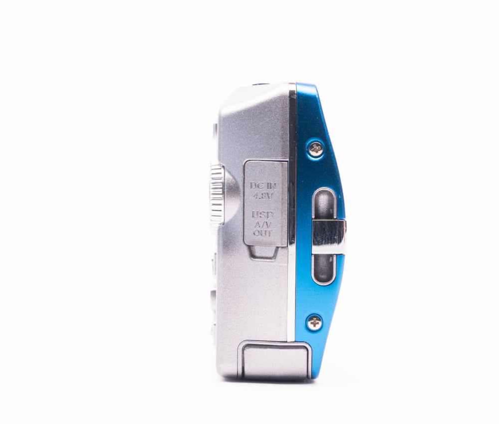 Olympus μ700 All-Weather 7.1MP Blue - Good