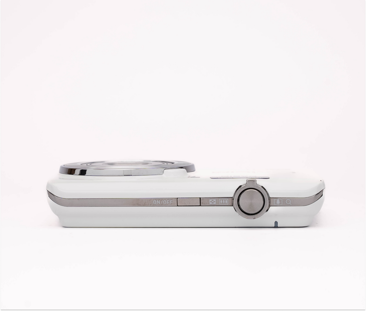Casio Exilim EX-Z690 16.1MP White - Good