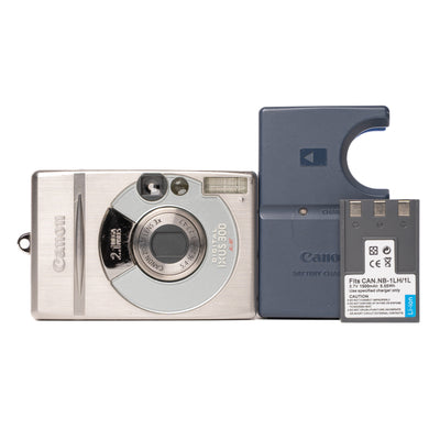 Canon IXUS 300 2.1MP Digital Camera