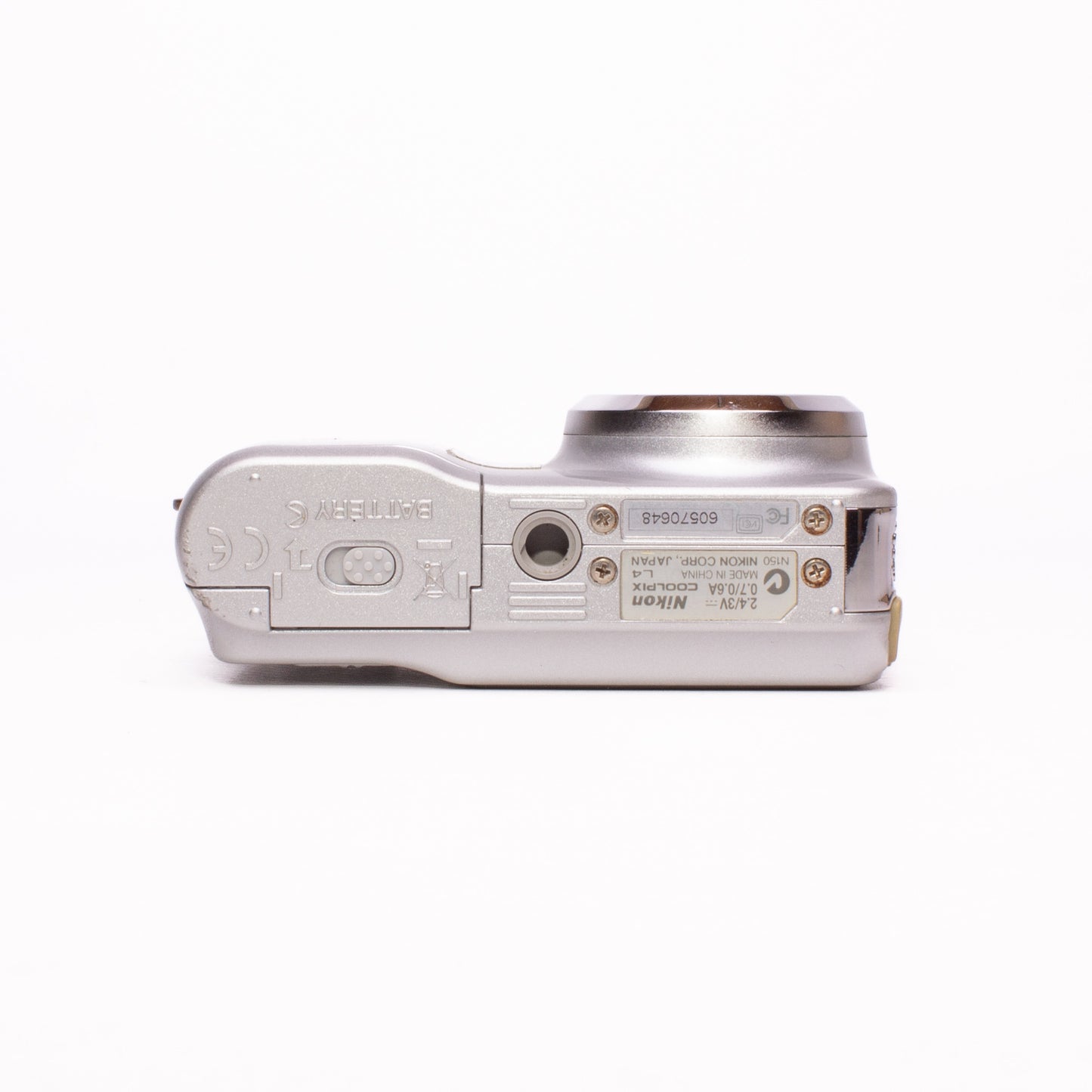 Nikon CoolPix L4 4.0MP Digital Camera