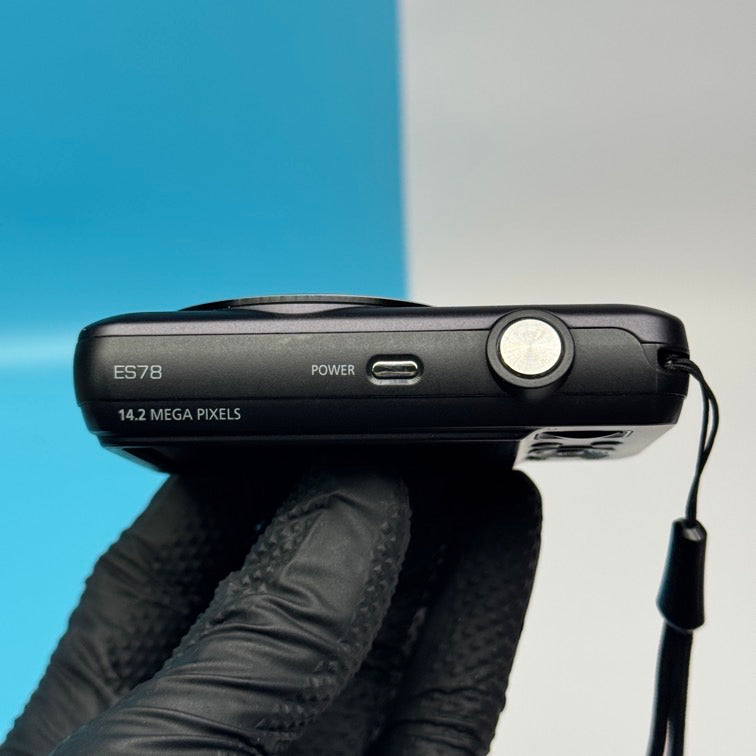 Samsung ES78 14.2MP Digital Camera - FULLY FUNCTIONAL