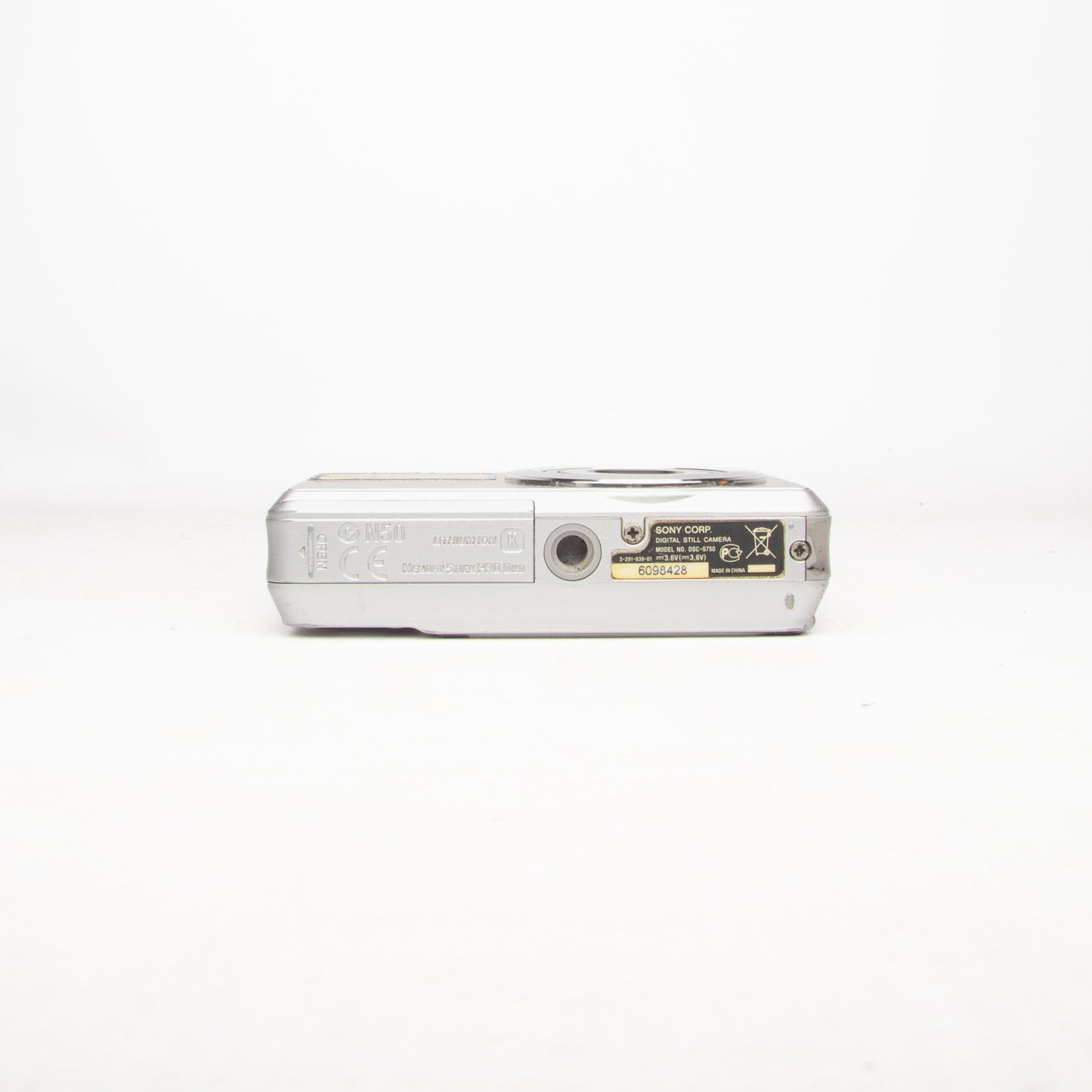 Sony Cyber-shot DSC-S750 7.2MP Digital Camera