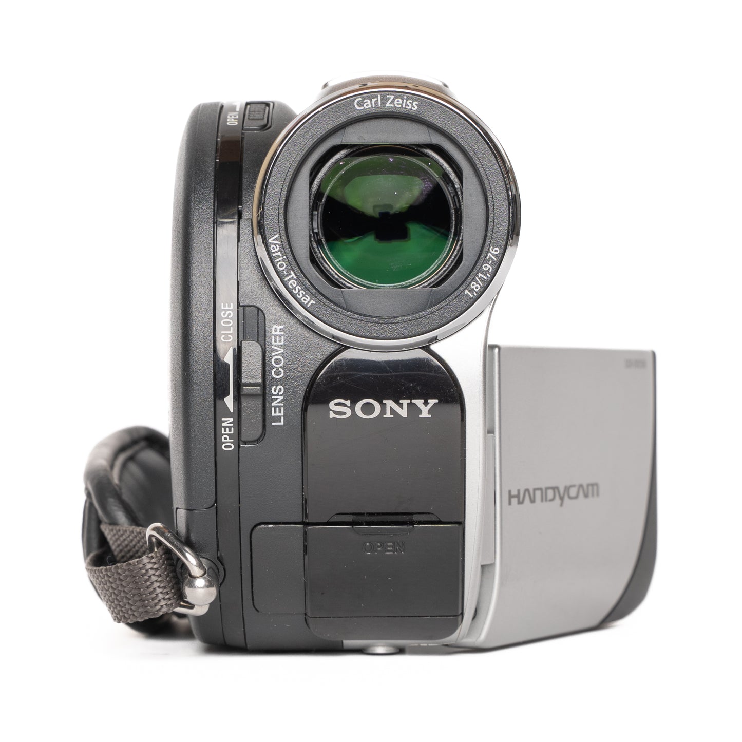 Sony Handycam DCR-DVD106E DVD PAL Camcorder