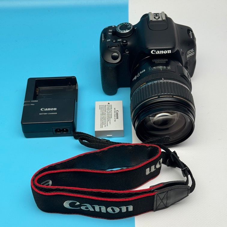 Canon EOS 600D Digital SLR with EFS 17-85mm DSLR Camera - READ DESCRIPTION - Shutter count 13,637