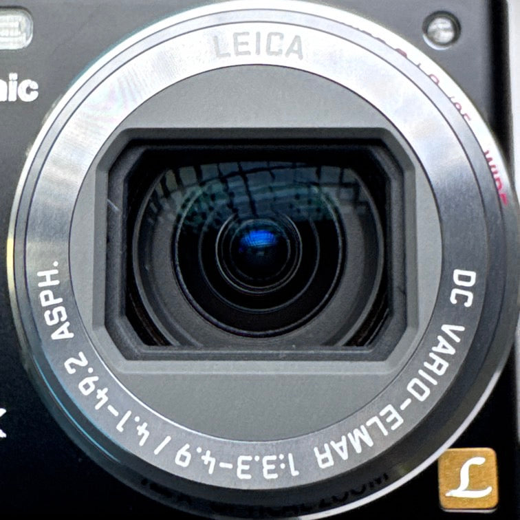Panasonic LUMIX DMC-ZS6 12.1MP Digital Camera - MINT