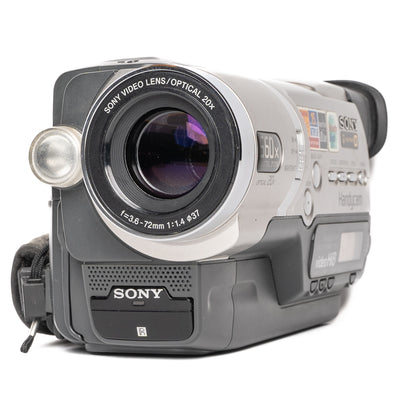 Sony Handycam CCD-TR748E Video Hi8 Silver Camcorder - Good
