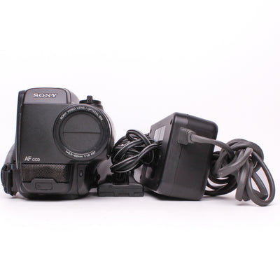 Sony Handycam CCD-TR330E Video8 PAL Camcorder - READ DESCRIPTION