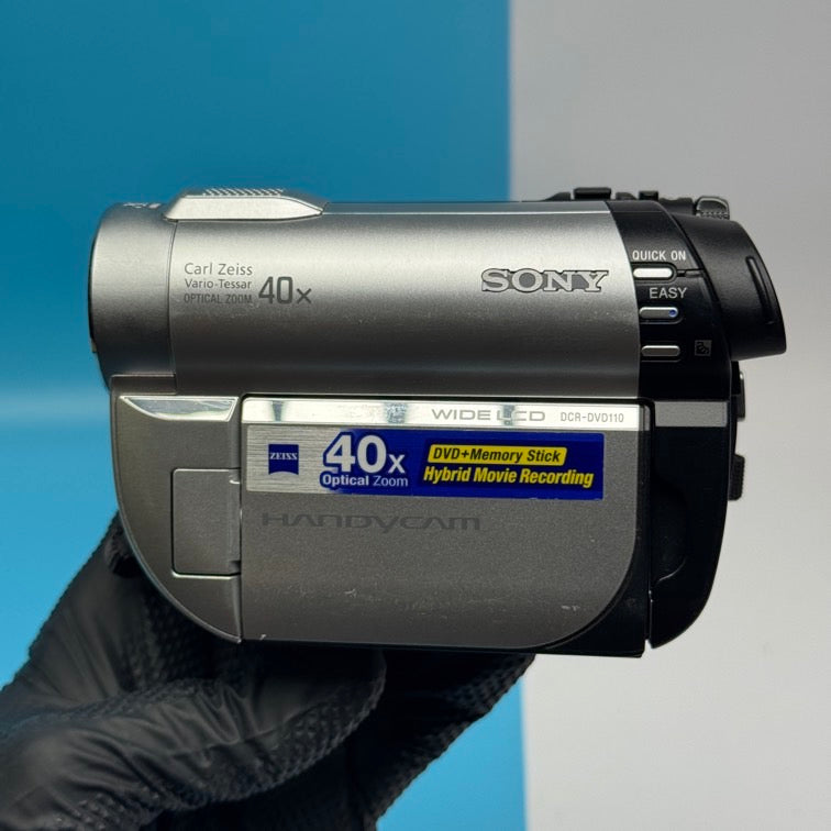 Sony Handycam DCR-DVD110E DVD PAL Camcorder - FULLY FUNCTIONAL