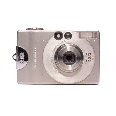 Canon Digital IXUS 2.1MP Digital Camera