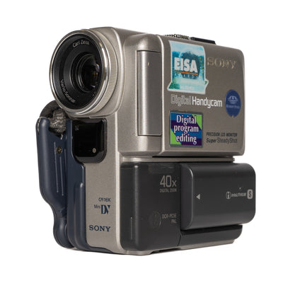 Sony Handycam DCR-PC5E MiniDV Silver Digital Camcorder - Good - SESKO