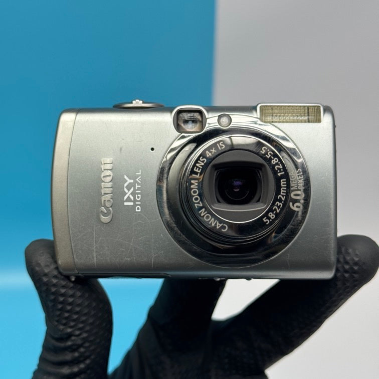 Canon IXY Digital 800 IS 6.0MP Digital Camera - FULLY FUNCTIONAL