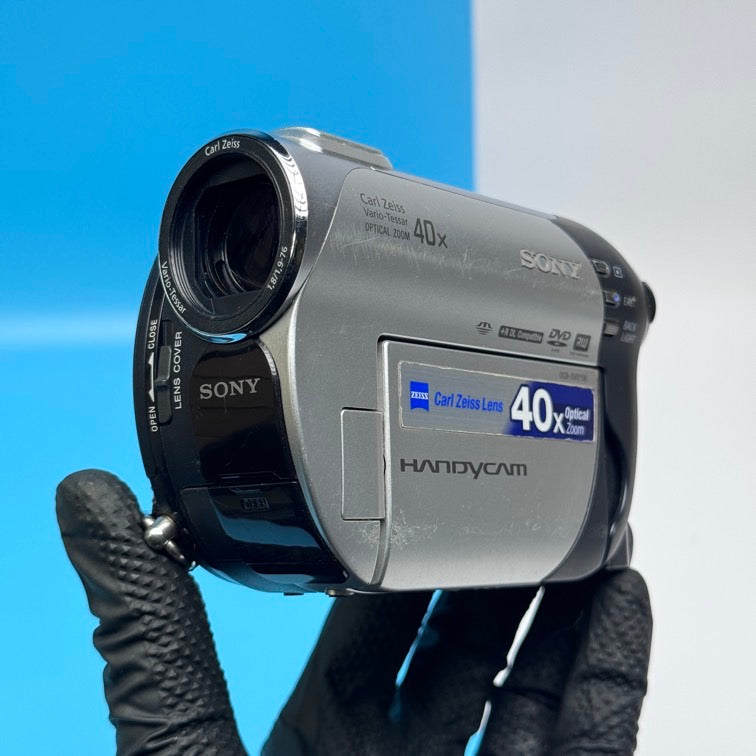 Sony Handycam DCR-DVD106E DVD PAL Camcorder - READ DESCRIPTION