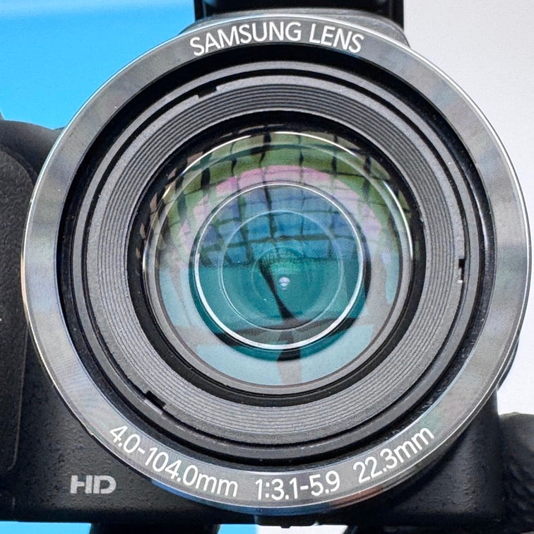 Samsung WB110 20.2MP Digital Camera - FULLY FUNCTIONAL