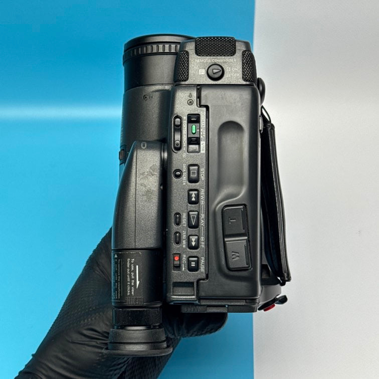 Sony Handycam CCD-TR805E VideoHi8 PAL Camcorder - FULLY FUNCTIONAL