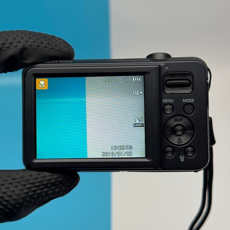 Samsung ES78 14.2MP Digital Camera - FULLY FUNCTIONAL