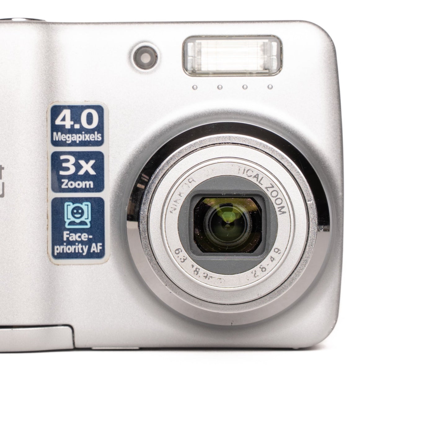 Nikon CoolPix L4 4.0MP Digital Camera