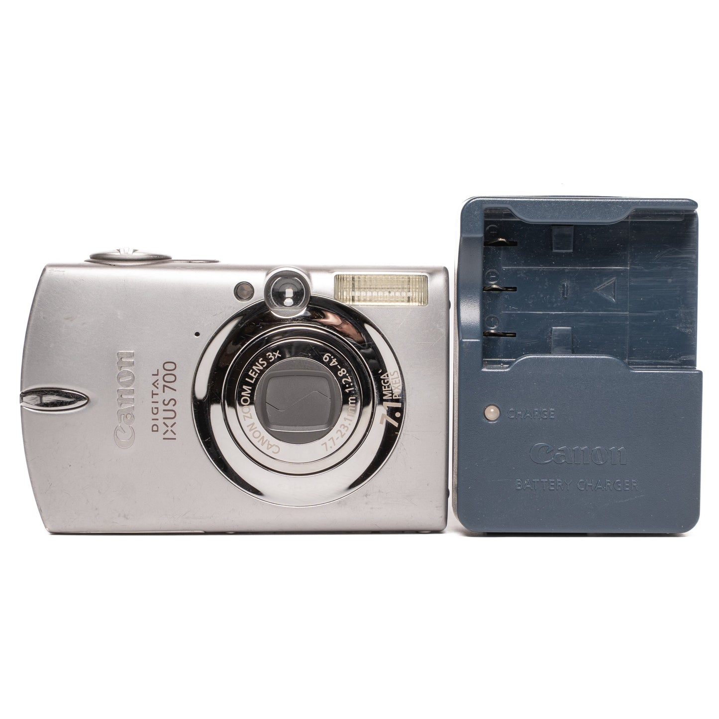 Canon IXUS 700 7.1MP Digital Camera