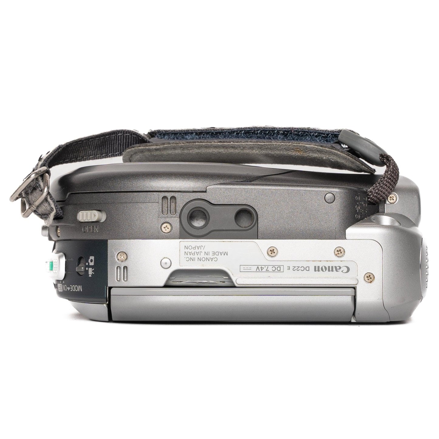 Canon dc22 dvd camcorder