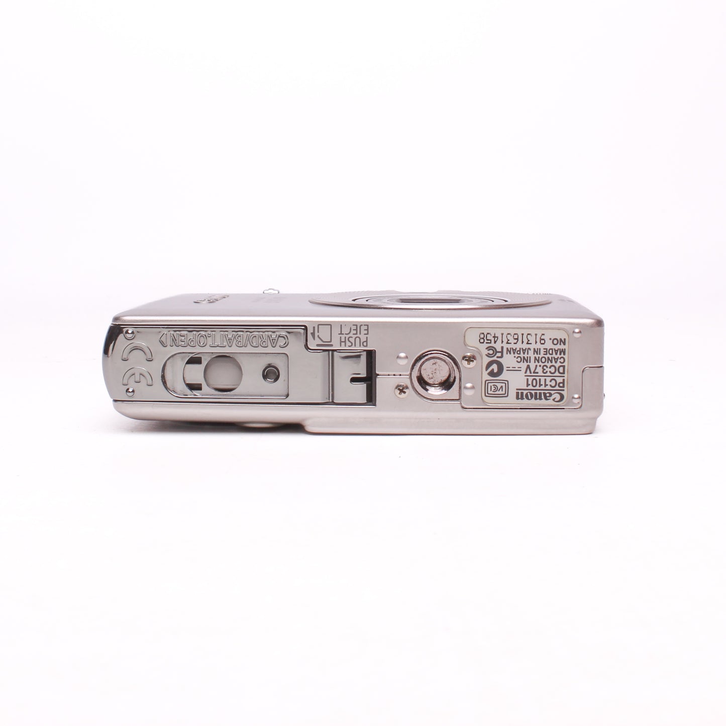 Canon Digital IXUS 40 4.0MP Digital Camera