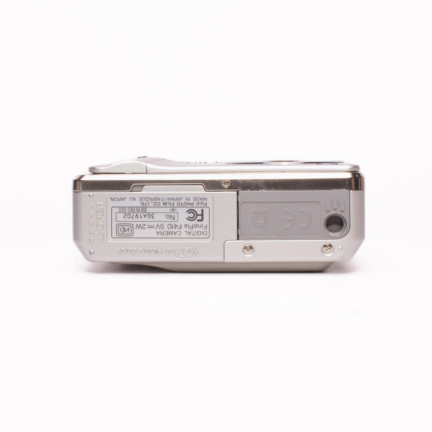 Fujifilm finepix f410 3.0mp digital camera - broken matrix