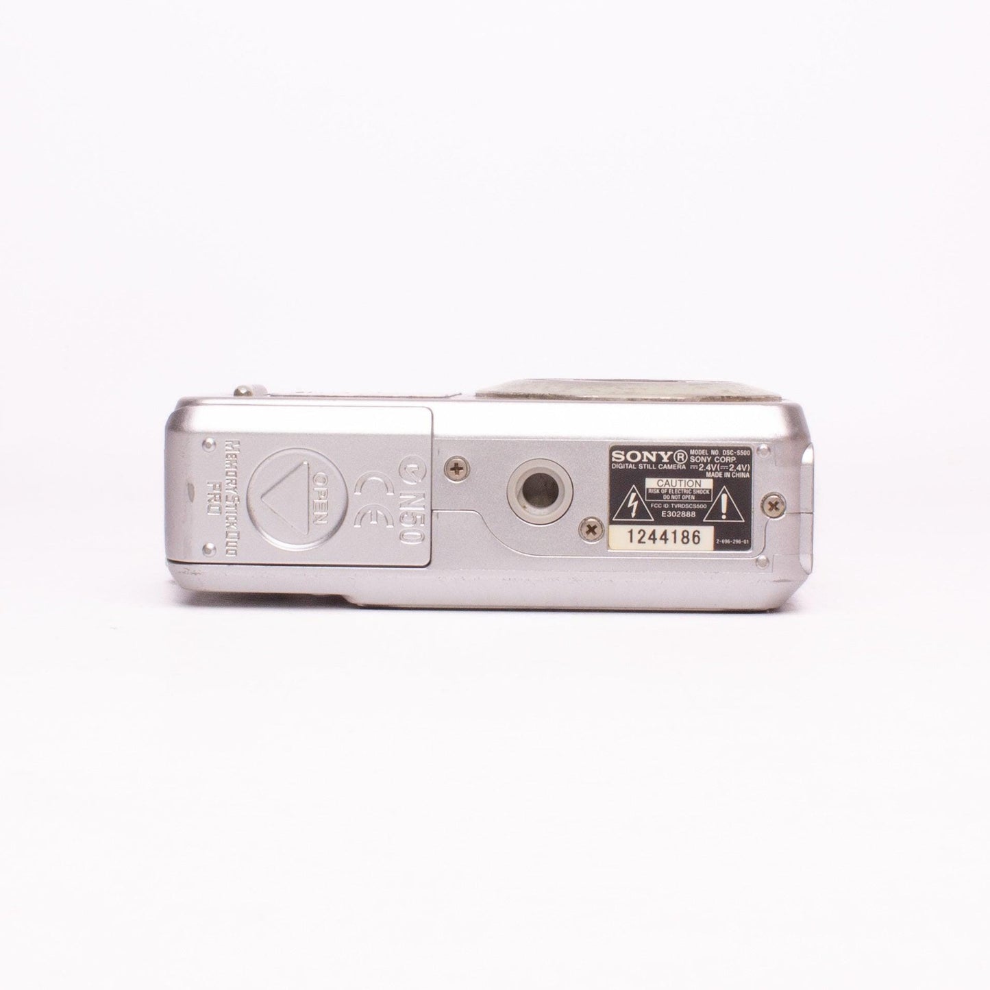 Sony cyber-shot dsc-s500 6.0mp digital camera