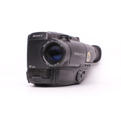 Sony handycam ccd-tr330e video8 pal camcorder - read description