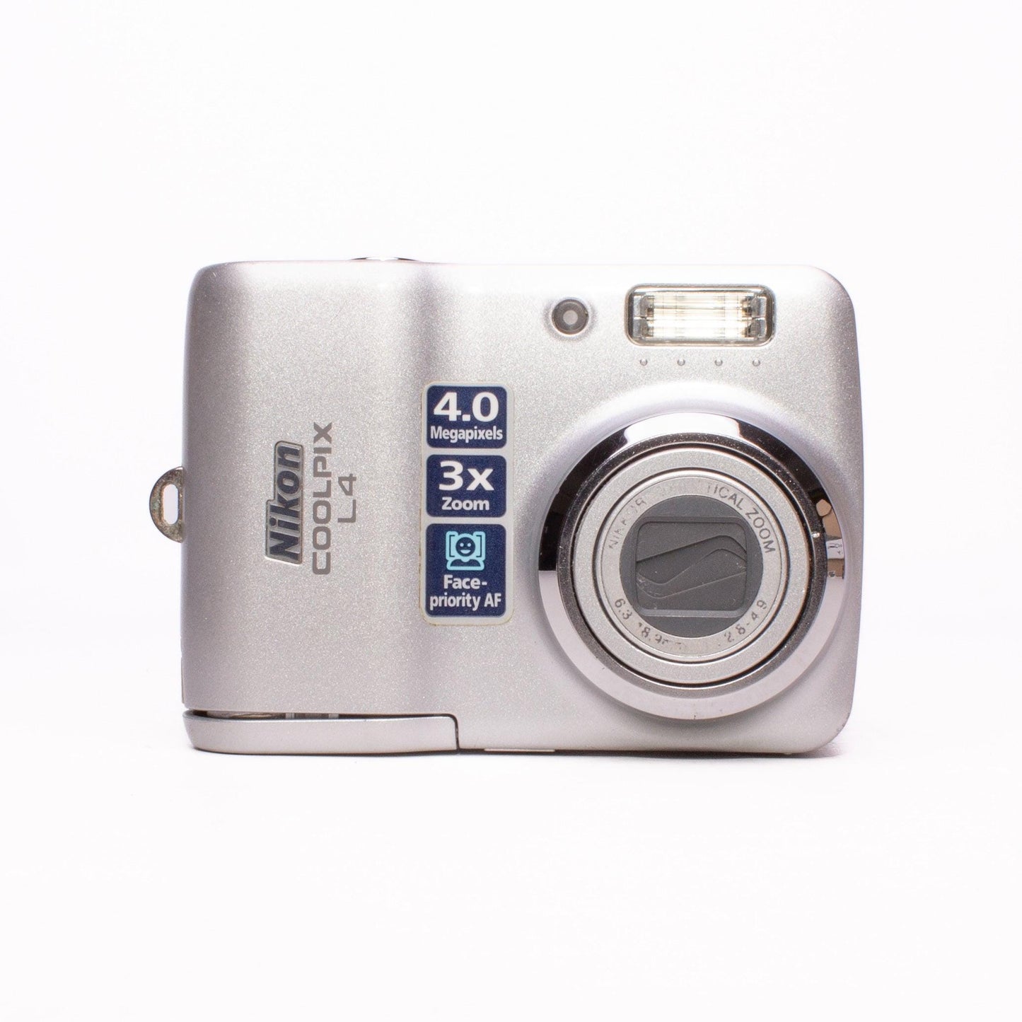 Nikon coolpix l4 4.0mp digital camera