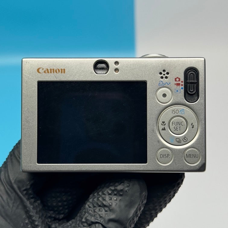Canon Digital IXUS 70 7.1MP Digital Camera - READ DESCRIPTION