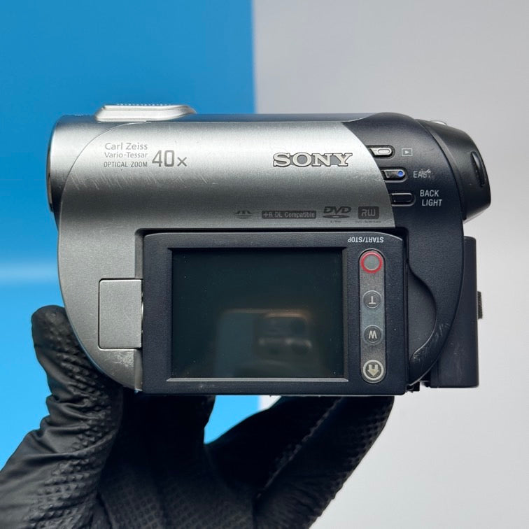 Sony Handycam DCR-DVD106E DVD PAL Camcorder - READ DESCRIPTION