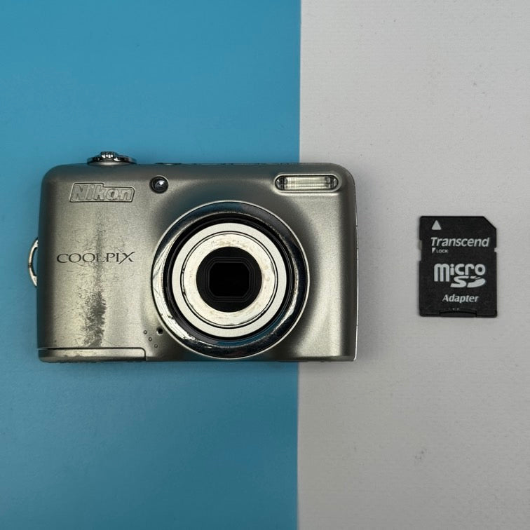 Nikon CoolPix L23 10.1MP Digital Camera - FULLY FUNCTIONAL