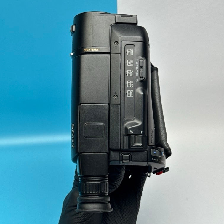 Sony Handycam CCD-TRV27 Video8 Camcorder - FULLY FUNCTIONAL