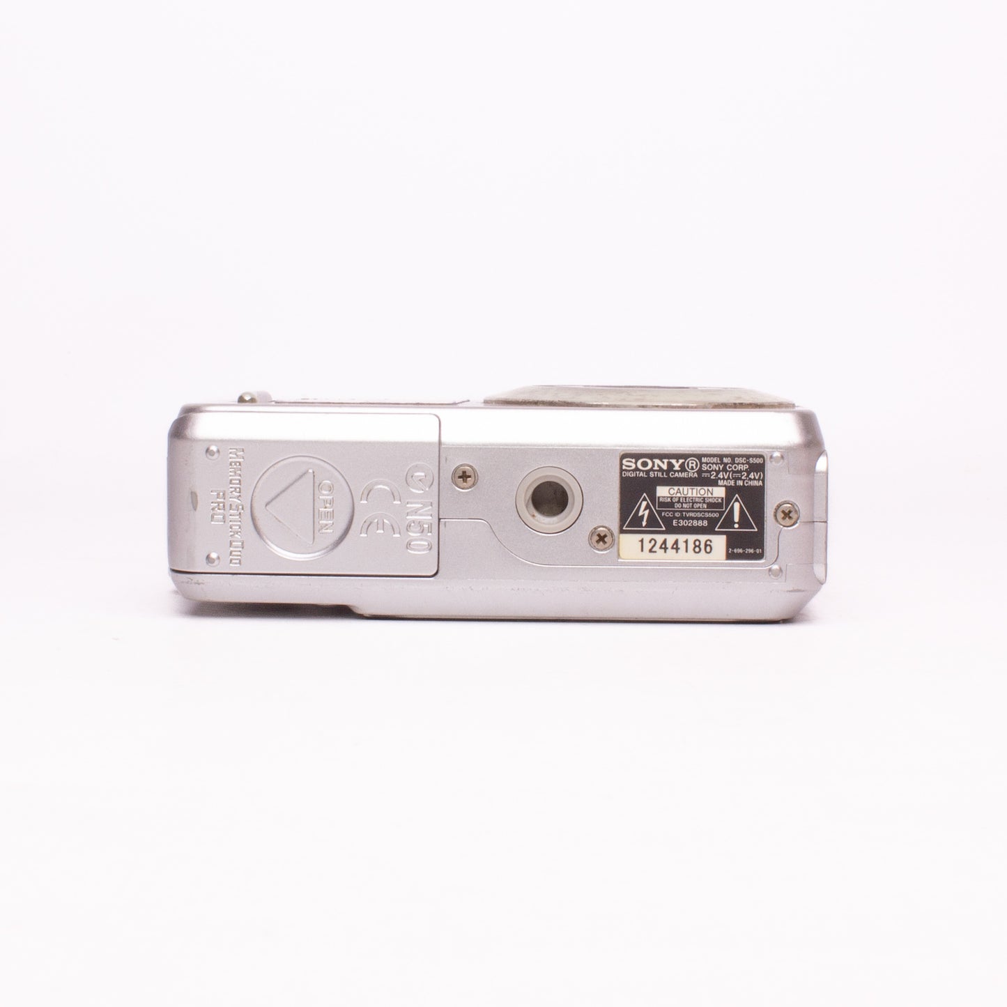 Sony Cyber-shot DSC-S500 6.0MP Digital Camera