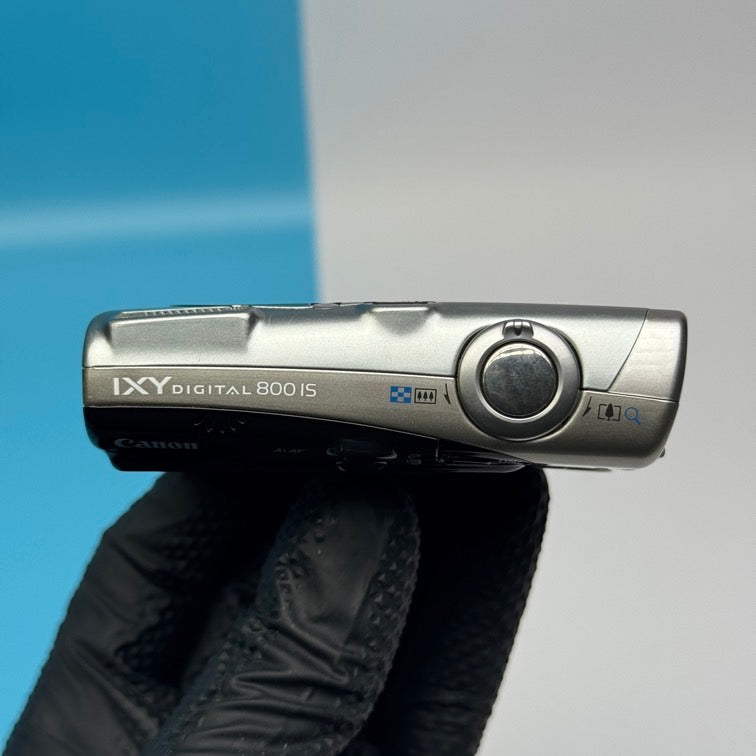 Canon IXY Digital 800 IS 6.0MP Digital Camera - FULLY FUNCTIONAL