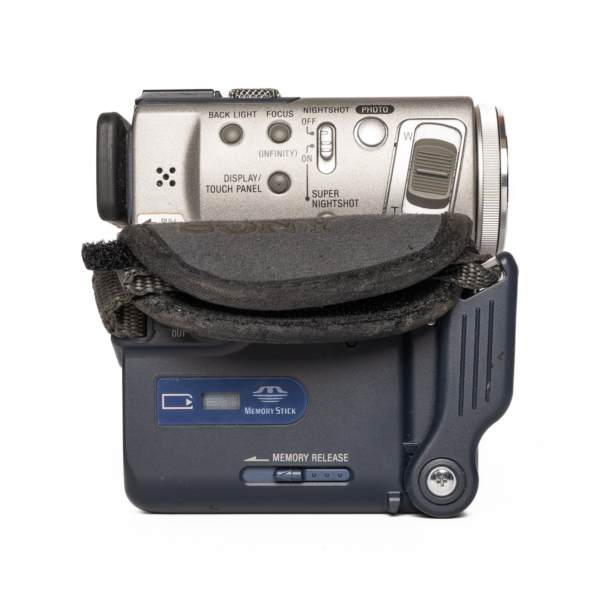 Sony Handycam DCR-PC5E MiniDV Silver Digital Camcorder - Good - SESKO