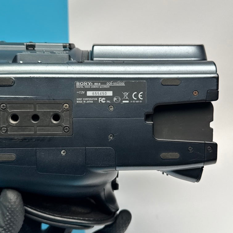 Sony Handycam DCR-VX2200E MiniDV Digital PAL Camcorder - FULLY FUNCTIONAL