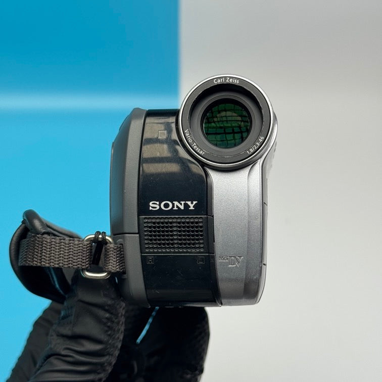 Sony Handycam DCR-HC27E MiniDV PAL Camcorder - FULLY FUNCTIONAL