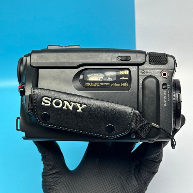 Sony Handycam CCD-TR805E VideoHi8 PAL Camcorder - FULLY FUNCTIONAL