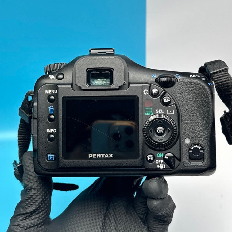Pentax K10D DSLR Camera with DA SMC 18-55mm f/3.5-5.6 Lens - FULLY FUNCTIONAL Shutter count 16,774