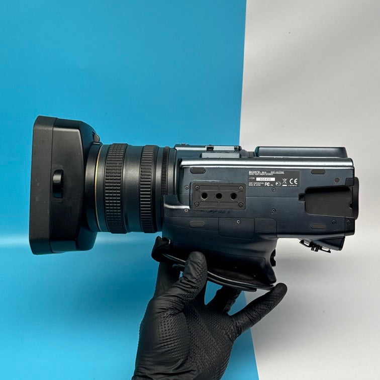 Sony Handycam DCR-VX2200E MiniDV Digital PAL Camcorder - FULLY FUNCTIONAL