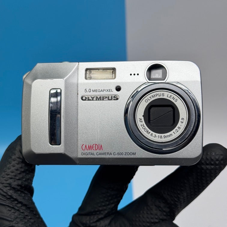 Olympus CAMEDIA C-500 5.0MP Digital Camera - FULLY FUNCTIONAL