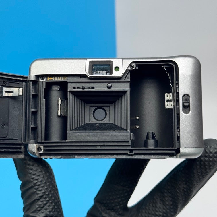 Samsung FINO 15 DLX Quartz Date 35mm Film Camera - FULLY FUNCTIONAL