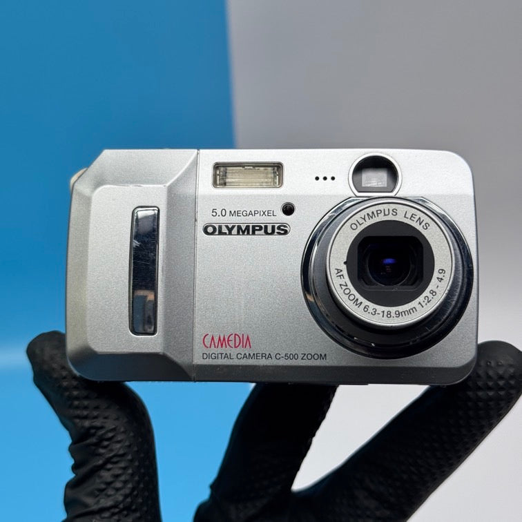 Olympus CAMEDIA C-500 5.0MP Digital Camera - FULLY FUNCTIONAL