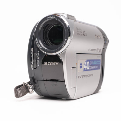 Sony Handycam DCR-DVD109E DVD PAL Camcorder