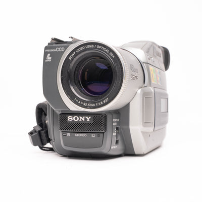 Sony Handycam DCR-TRV820 Digital8 NTSC Camcorder
