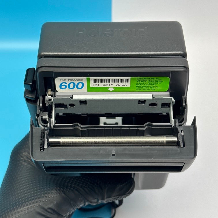 Polaroid 636 Close-Up OneStep Instant Camera - MINT
