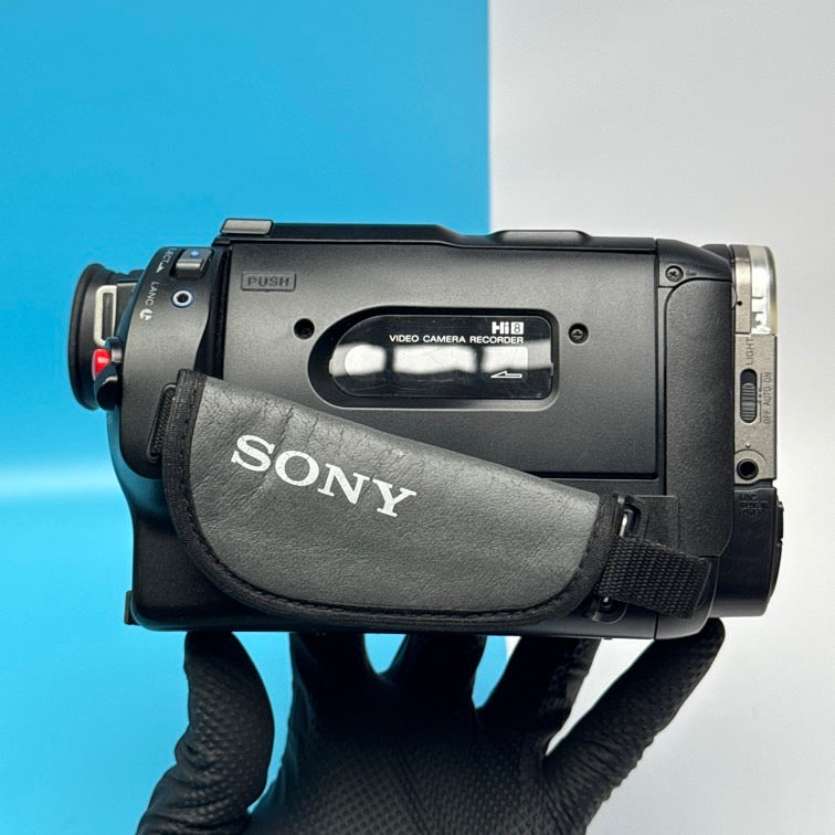Sony Handycam CCD-TR516E Video Hi8 PAL Camcorder - FULLY FUNCTIONAL