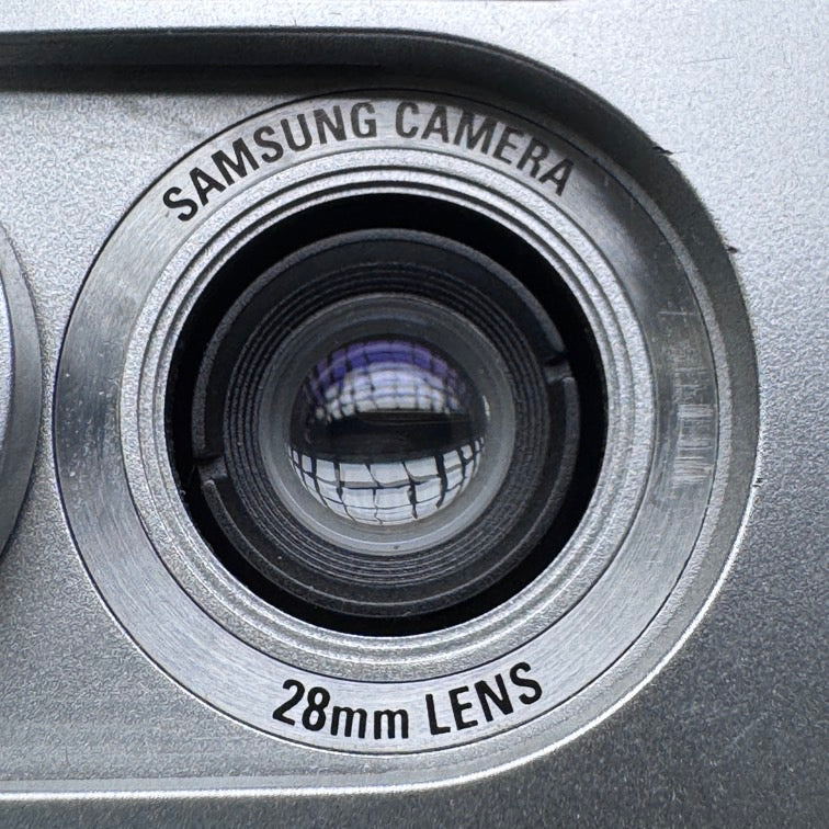 Samsung FINO 15 DLX Quartz Date 35mm Film Camera - FULLY FUNCTIONAL